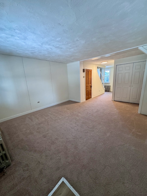 Photo - 229 S Nicholas St