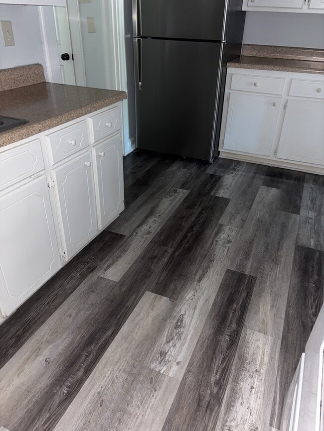 Photo - 125 Mallard St