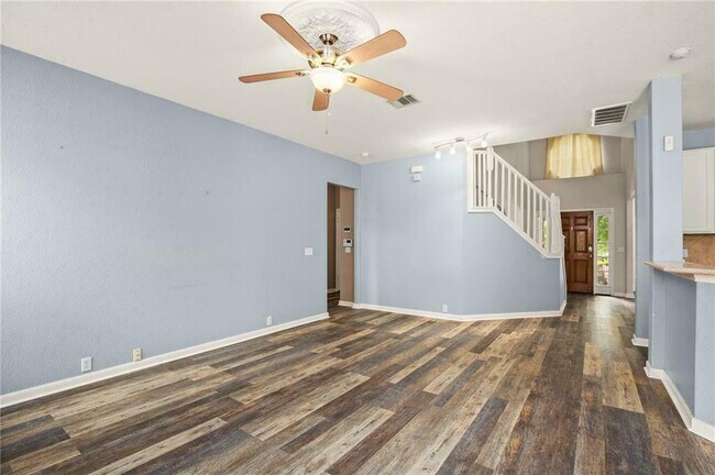 Photo - 717 Adler Falls Ln