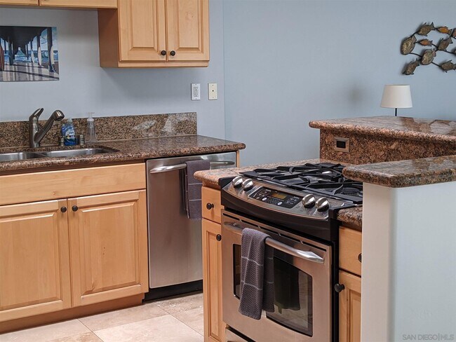 Photo - 379 Bonair St