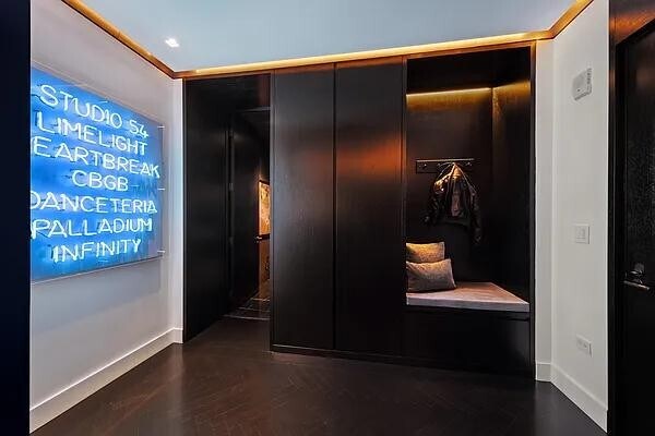 Photo - 551 W 21st St Unidad 7B