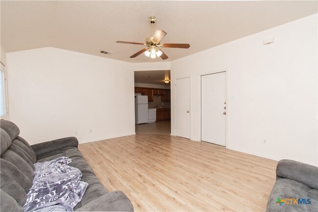 Photo - 609 Bermuda St