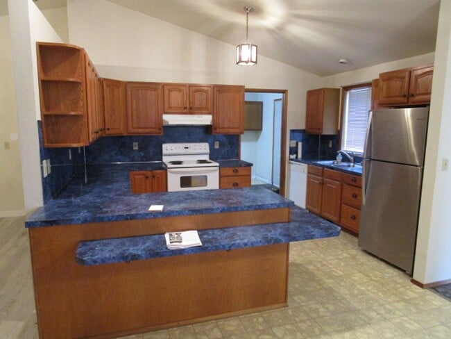 Photo - 25512 Minkler Rd