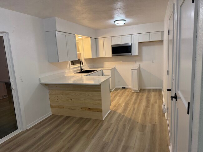 Photo - 250 Westridge Rd Unit 250