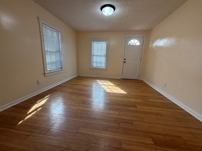 Photo - 9605 Highland Ave