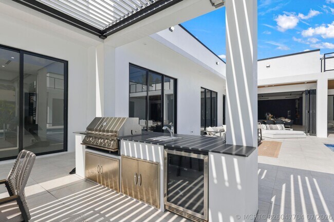 Photo - 6676 NW 66th Way