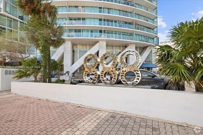 Building Photo - 888 Biscayne Blvd Unit 1512 Rental