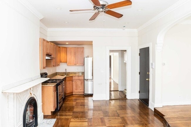 Photo - 42 Rutland Sq Unidad 2 Rental