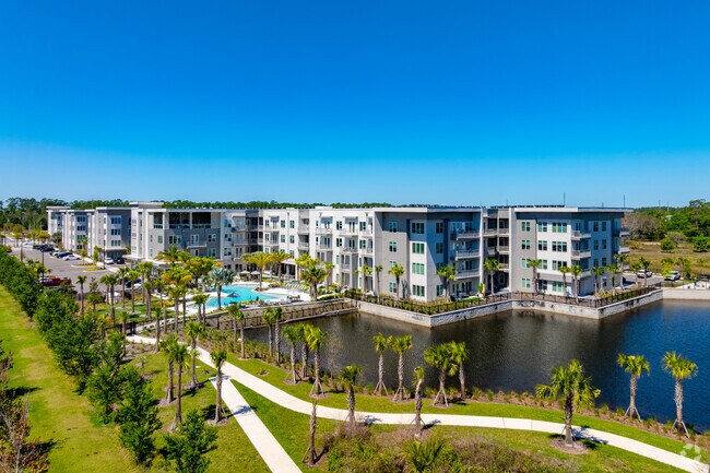 11929 Pioneers Way Orlando, FL 32832 - Novel Nona