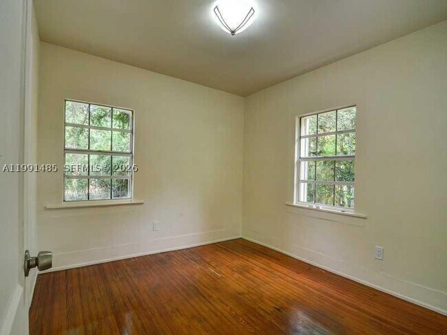 Photo - 1507 Genoa St