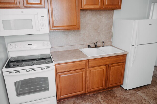 30 Grampian Blvd Unit 2