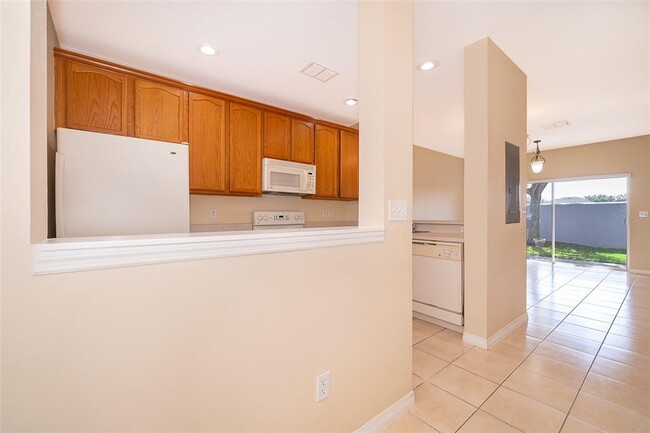 Photo - 10918 Savannah Wood Ct Unit 10918
