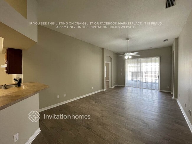 Photo - 9803 White Barn Way