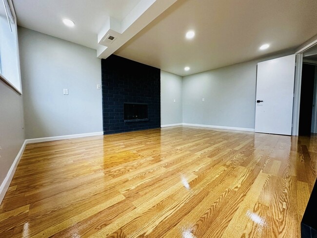 Living Room - 1056 Olympia Ave NE