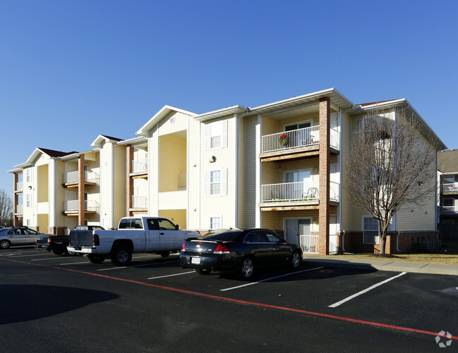 The Carlyle Apartment Homes - The Carlyle Apartment Homes