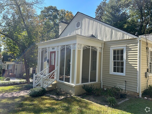 Building Photo - 1920 Ardmore Rd NW Rental