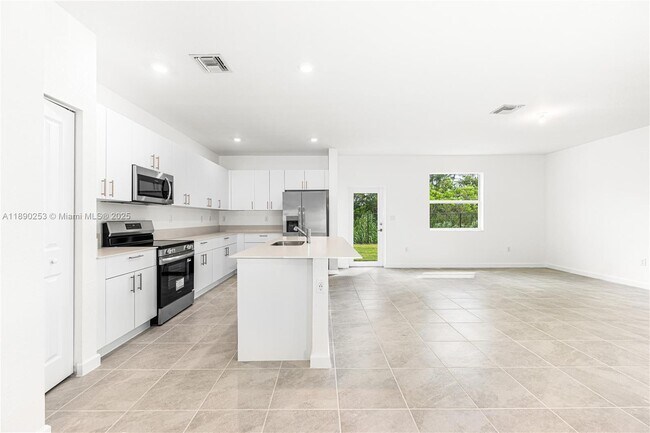 Photo - 2232 SE 30th St