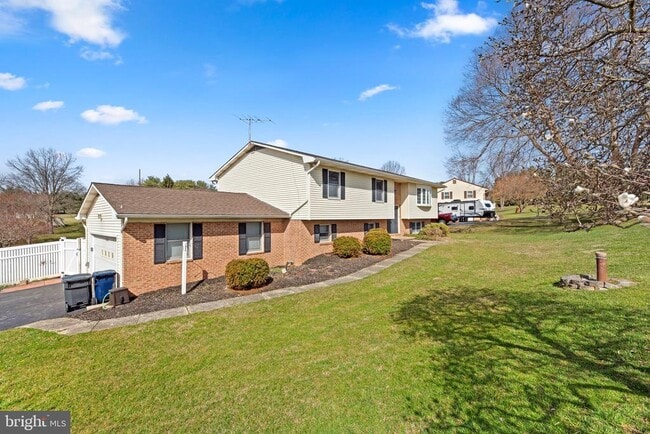 Photo - 3206 Seiter Ln