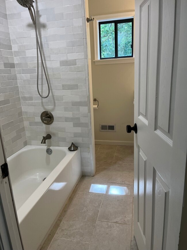 Photo - 8540 Perch Ct Apartamentos Unidad Second Fl Bdrm Front or B