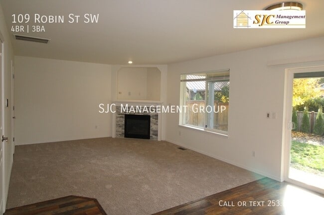 Photo - 109 Robin St SW