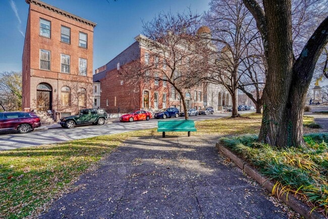 Building Photo - 1317 Eutaw Pl Rental