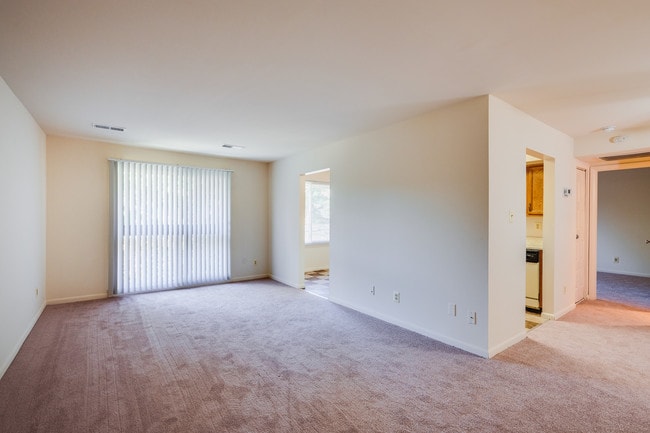 Photo - Shady Grove Apartments