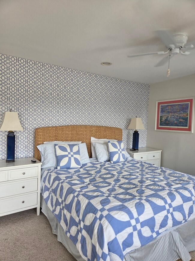 Primary bedroom - 35 Pine Island Rd