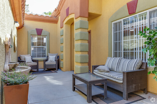 2 BR, 2 BA - 877 SF - La Serena at the Parque