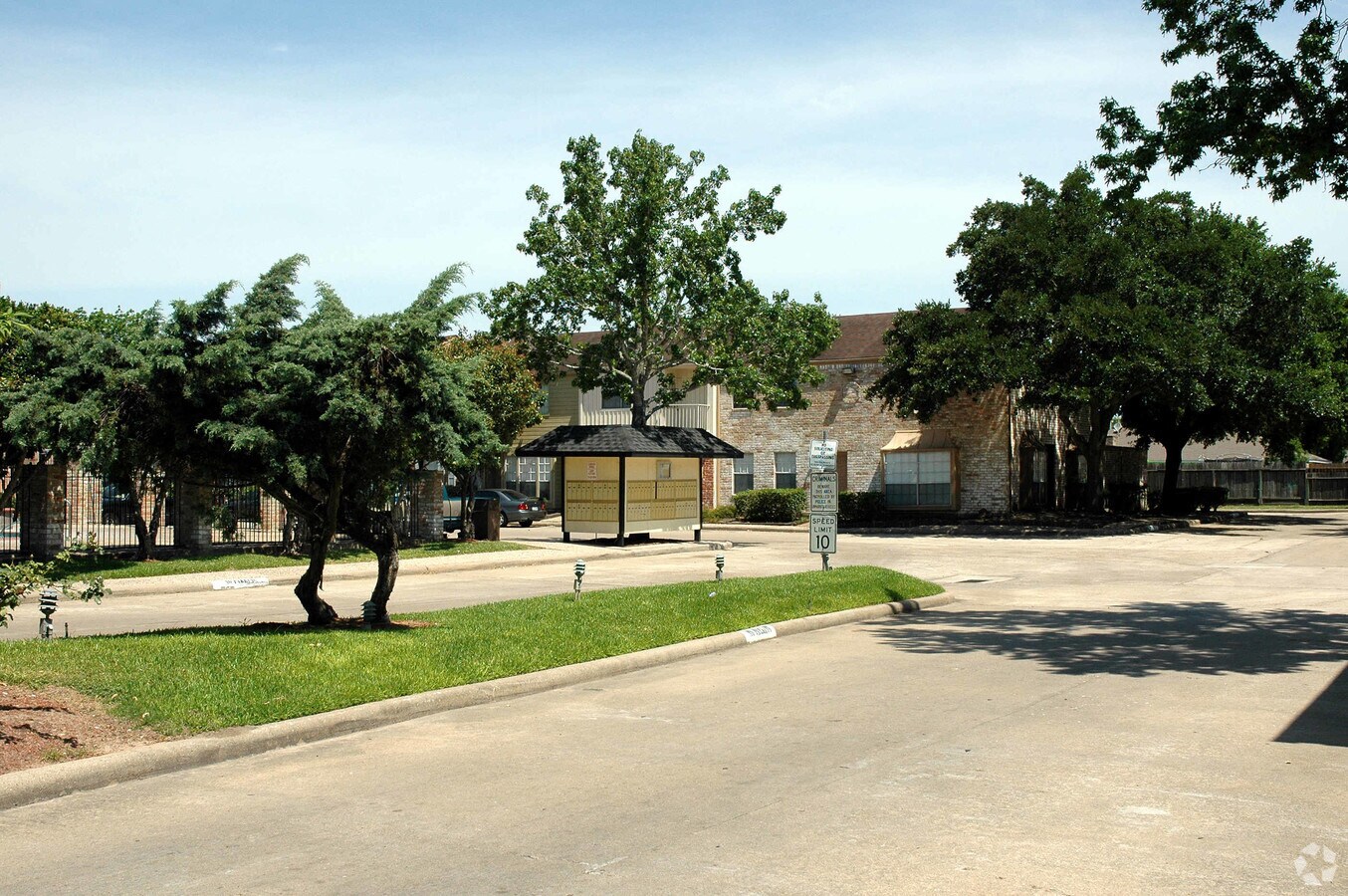 Photo - Bellfort Place Townhomes
