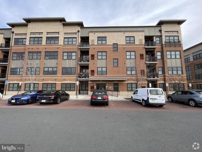 Building Photo - 2903 Bleeker St Unit 5-307 Rental