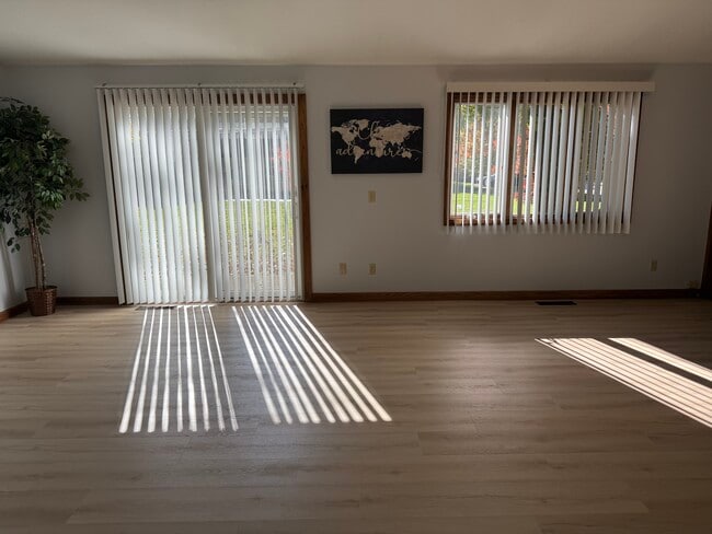 Photo - 3112 20th St NW