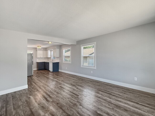 Photo - 802 Bryant St SW