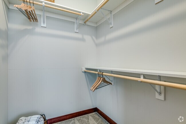 Master Bedroom Closet (2 BR, 2 BA - 1,259SF)