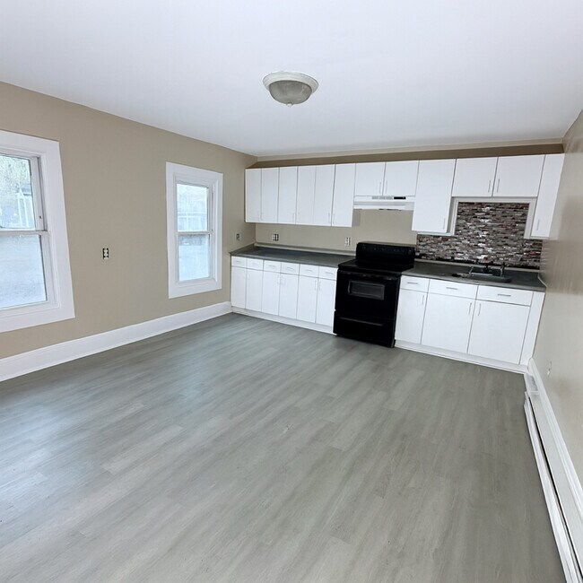 Photo - 211 Old Rte 22