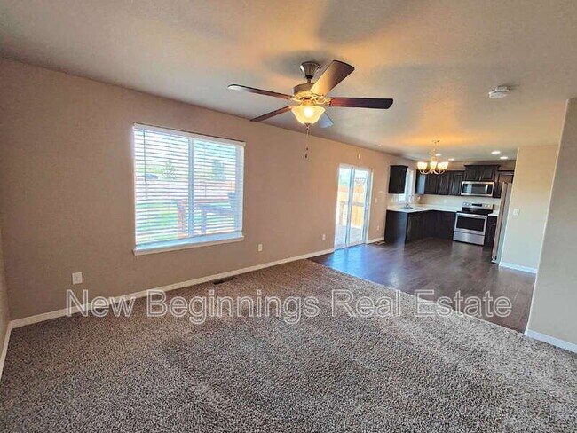 Photo - 6134 Meadowbank Ln