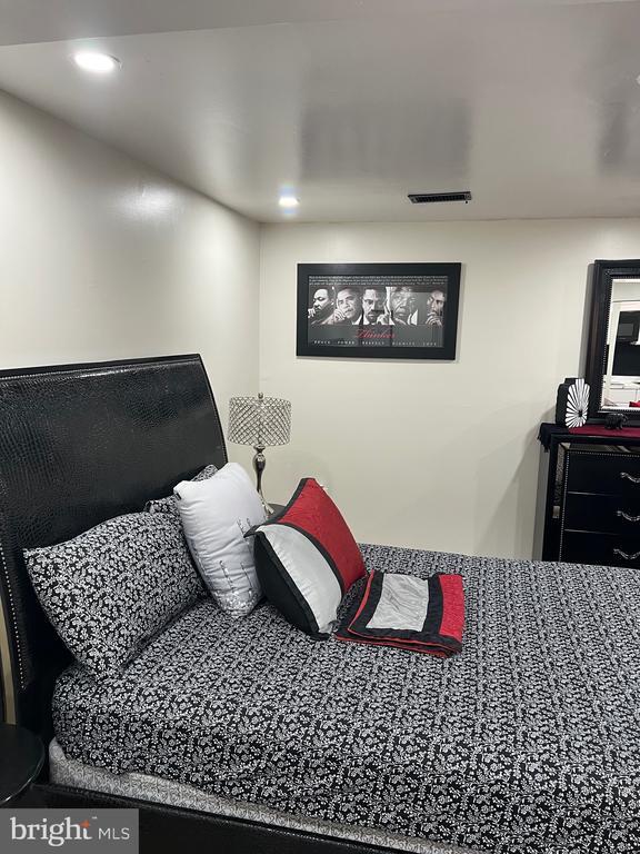 Photo - 2021 Chadwick Terrace