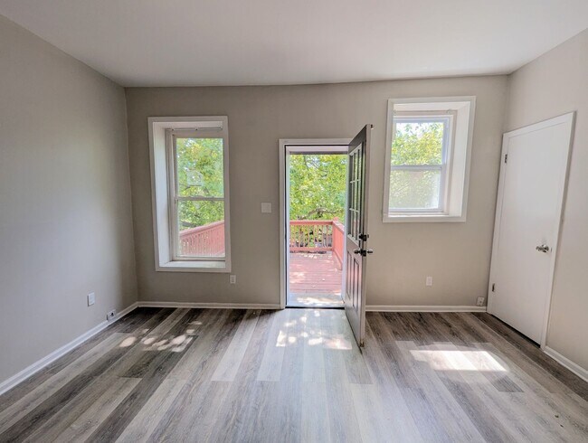 Photo - 4250 Castleman Ave Unit 4250 A