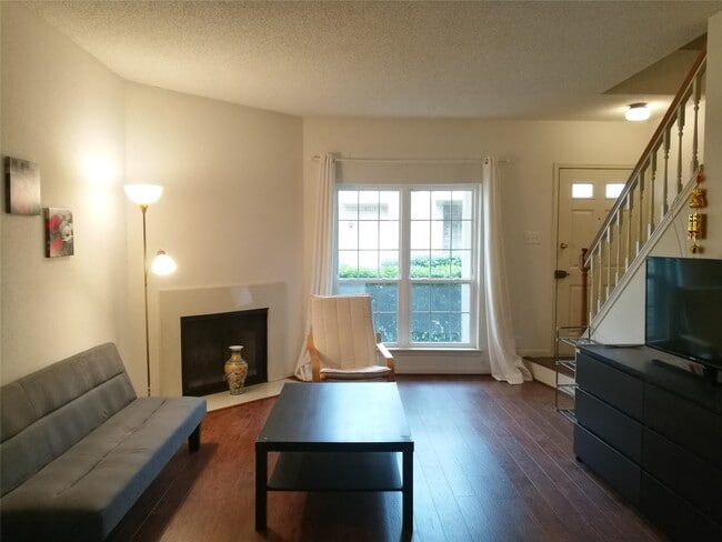 Building Photo - 7575 Cambridge St Unit 1802