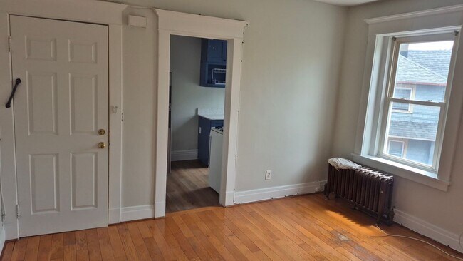 Photo - 1363 Delaware Ave Unit Flr. 3