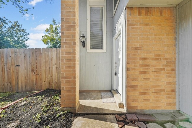 Photo - 16723 Quiet Trail Dr