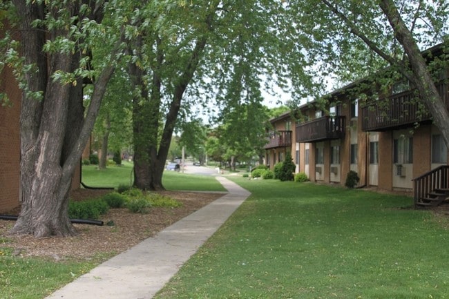 Oakridge Apartments