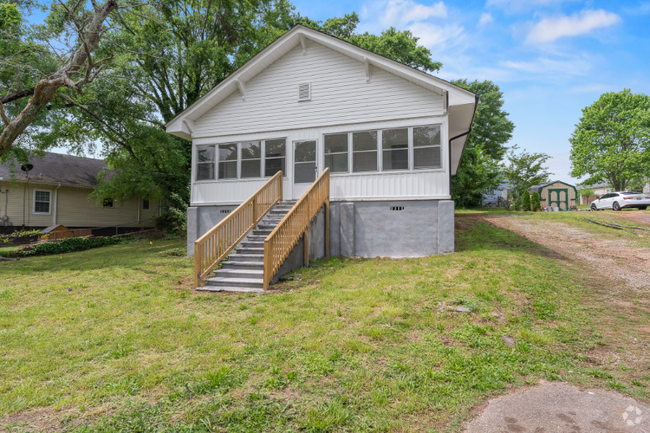 Building Photo - 341 Manning St Rental