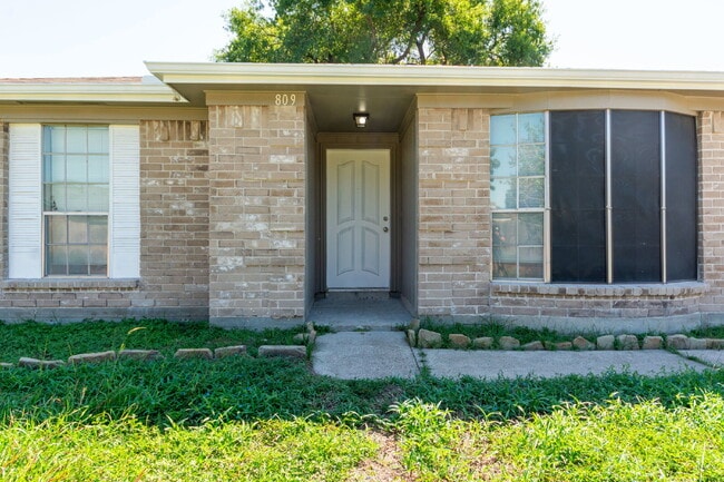 Photo - Charming & Spacious Home in La Porte!