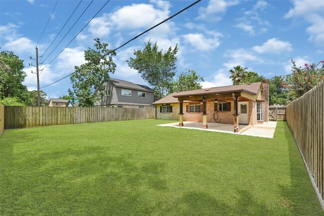 Photo - 4806 Hickorygate Dr