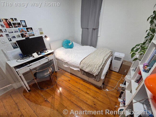 Photo - 254 Windsor St Unidad #3R