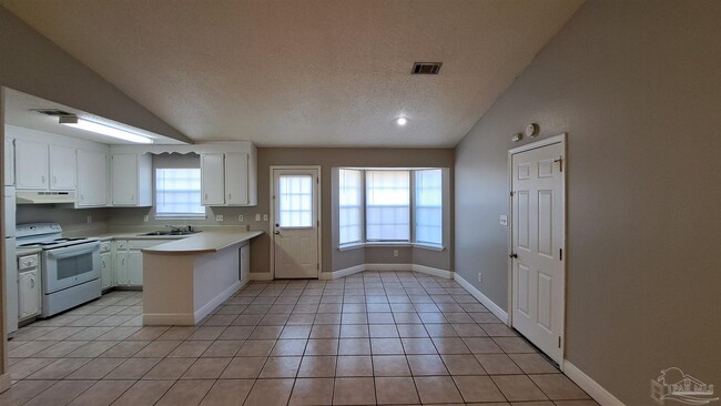 Photo - 828 Lavon Dr
