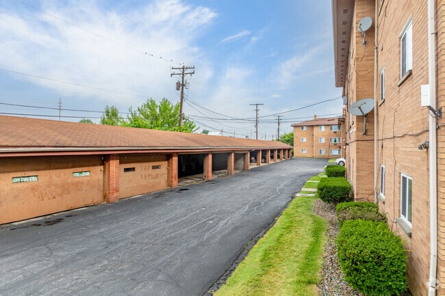 Stoneybrook Apartments