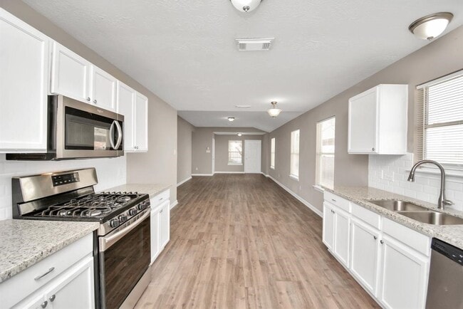 Photo - 21826 Hemlock Park Dr
