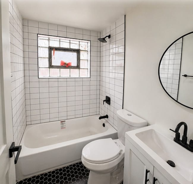 Photo - 2321 W 81st Pl