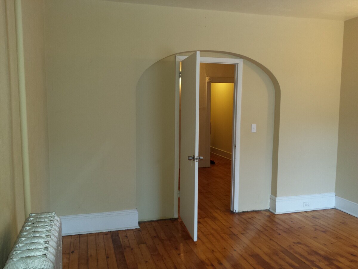 Photo - 26 S Church St Unit 1